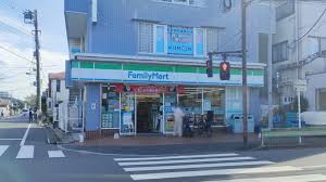 コンビニ　ファミリーマート西が丘一丁目店（コンビニ）まで191m