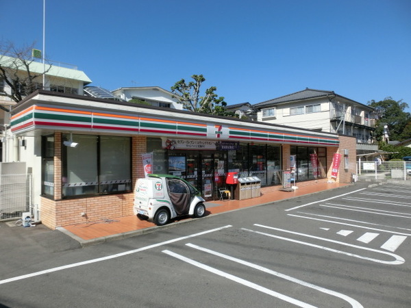 コンビニ　セブンイレブン長崎滑石６丁目店（コンビニ）まで223m