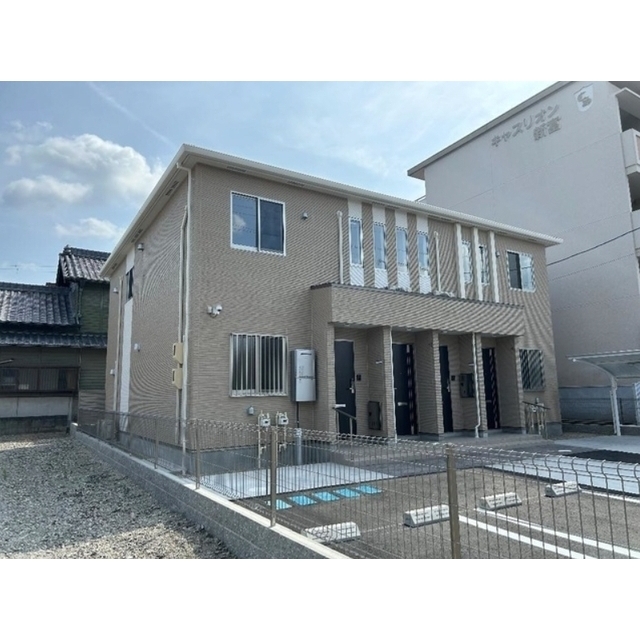 エントランス　建物外観
