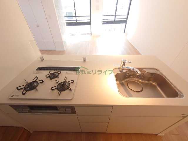 キッチン　別部屋の参考写真となります