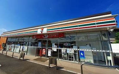 コンビニ　セブンイレブン（コンビニ）まで2000m