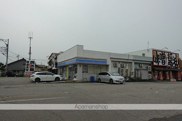 コンビニ　ローソン（コンビニ）まで365m