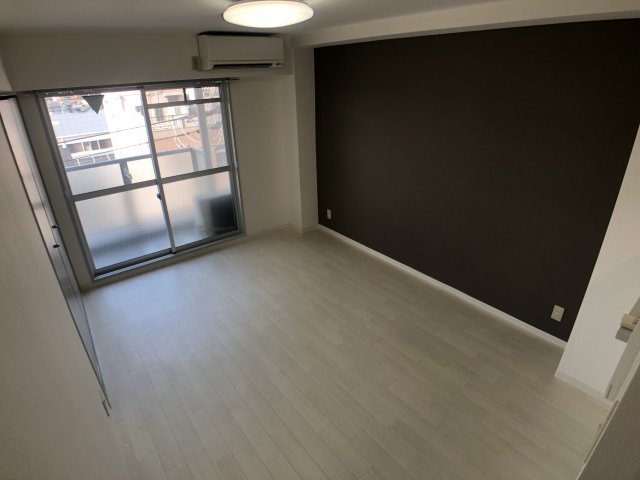居室・リビング　明るいお部屋です。
