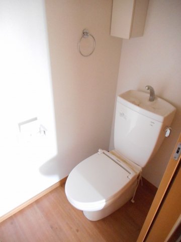 トイレ　コンパクトで使いやすいトイレです
