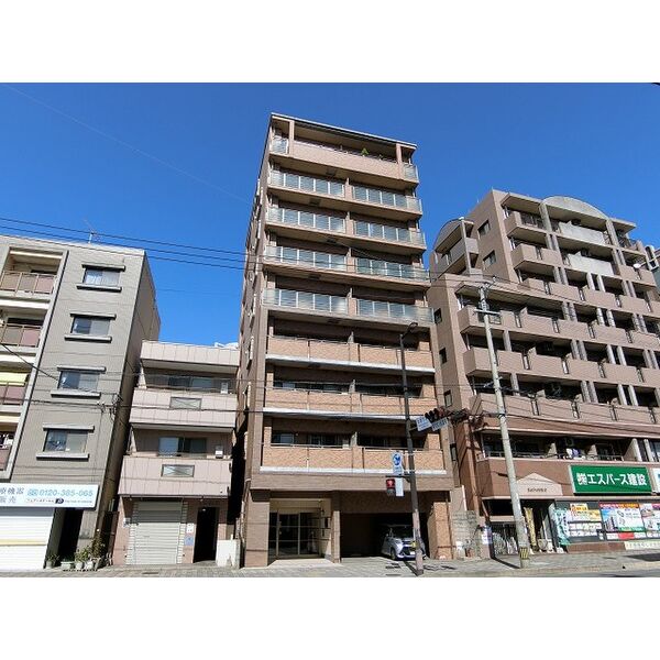 建物外観　グランシャリオ