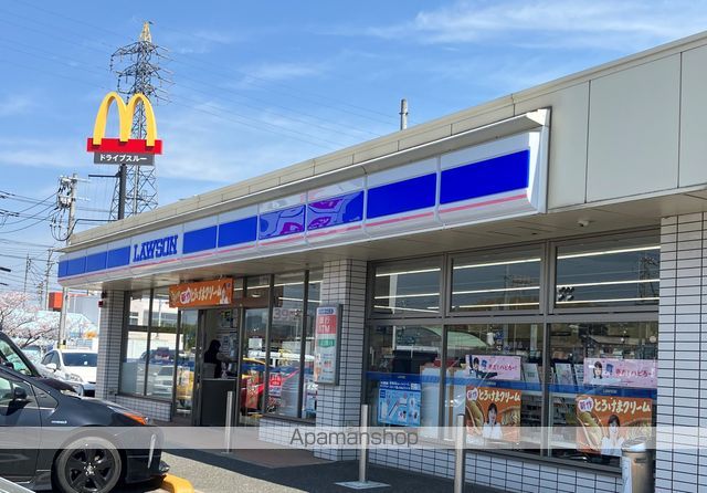 コンビニ　ローソン下関長府才川一丁目店（コンビニ）まで655m