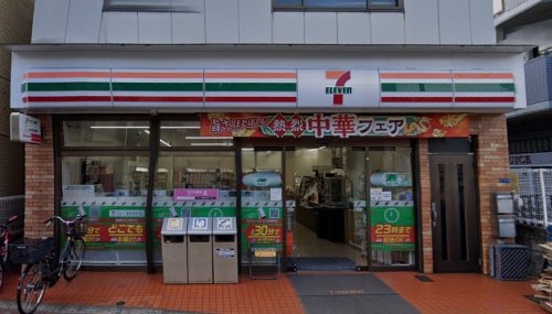 コンビニ　セブンイレブン 大森東店（コンビニ）まで51m