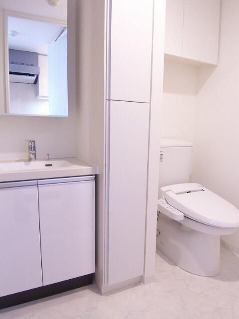 トイレ　コンパクトで使いやすいトイレです