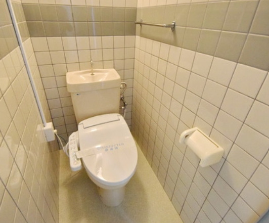 トイレ　別部屋の画像を使用しております。