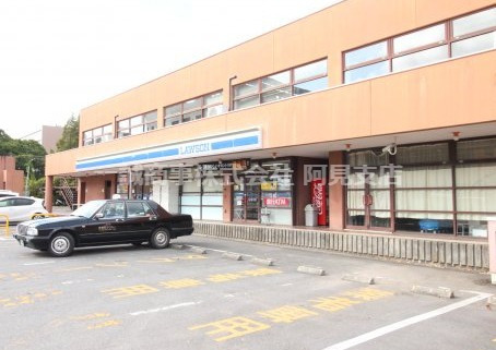 コンビニ　ローソン 東京医科大学茨城医療センター店（コンビニ）まで988m