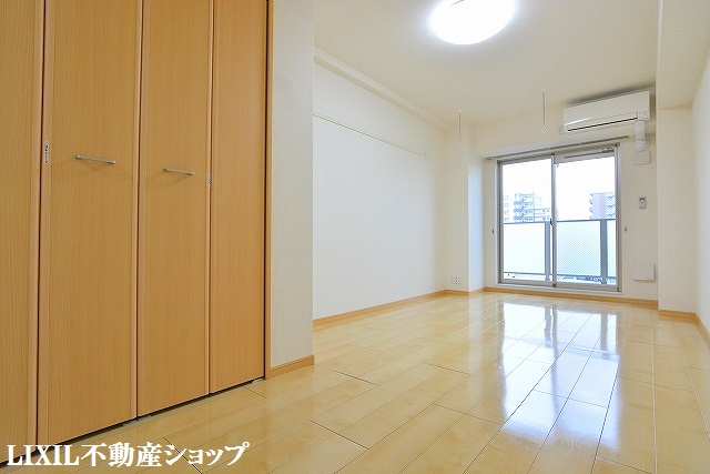 居室・リビング　９帖の洋室です。