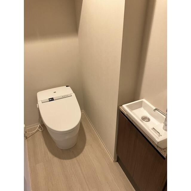 トイレ　写真は同タイプ住居です。