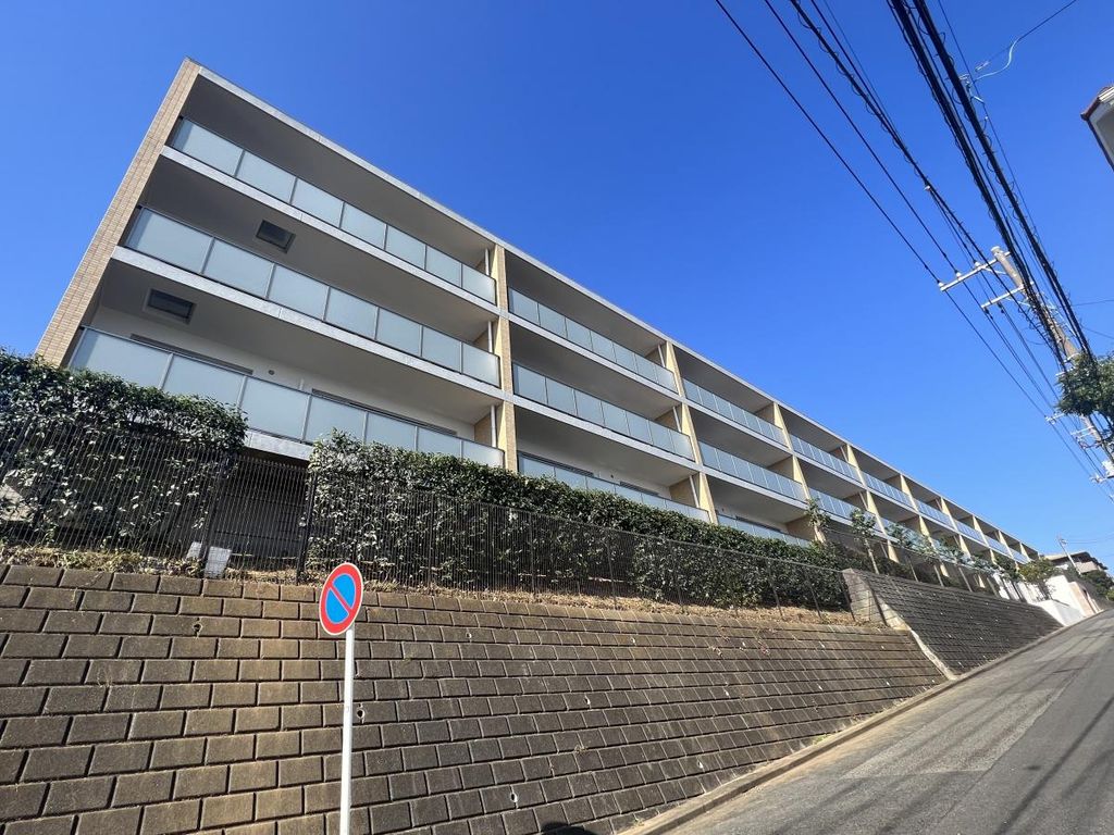 建物外観　★お部屋探しはタウンハウジング登戸店まで★