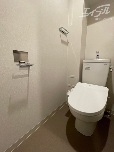 トイレ　洗浄付きトイレです。