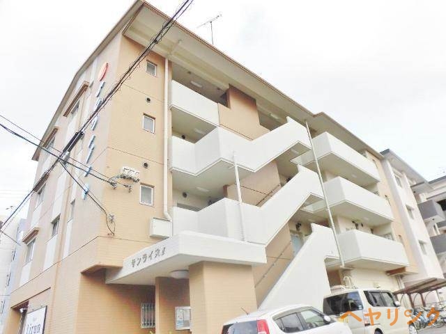 建物外観　外観写真