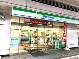 コンビニ　ファミリーマート 勝川駅北店（コンビニ）まで379m