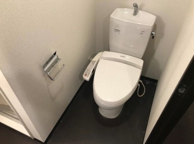 トイレ　別部屋参考写真