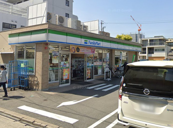 コンビニ　ファミリーマート 中村大宮町店（コンビニ）まで190m