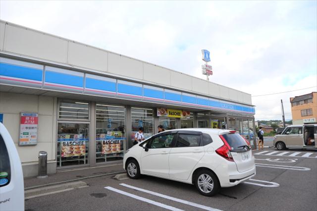 コンビニ　ローソン（コンビニ）まで802m