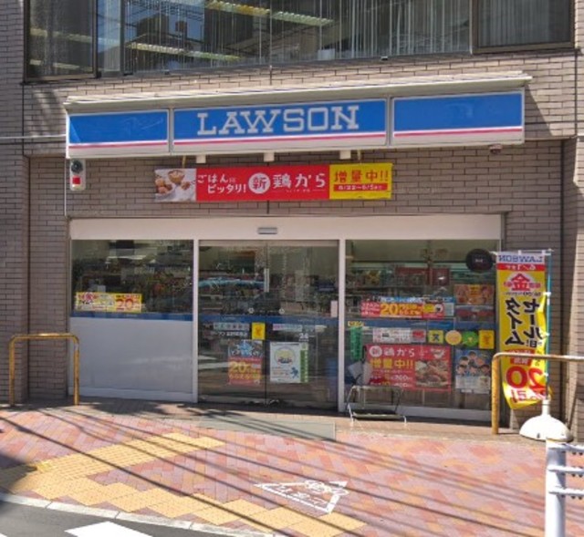 コンビニ　ローソン三軒茶屋店（コンビニ）まで709m