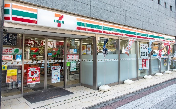 コンビニ　セブンイレブン 日本橋馬喰町店（コンビニ）まで92m
