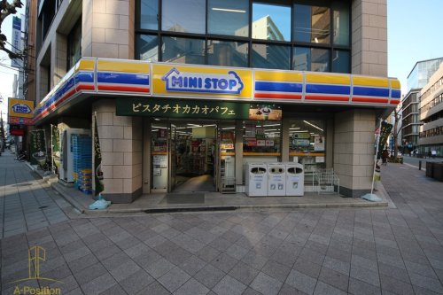 コンビニ　ミニストップ 平野町3丁目店（コンビニ）まで129m