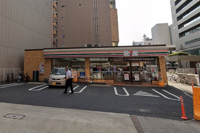 コンビニ　セブンイレブン名古屋錦2長者町通店（コンビニ）まで82m