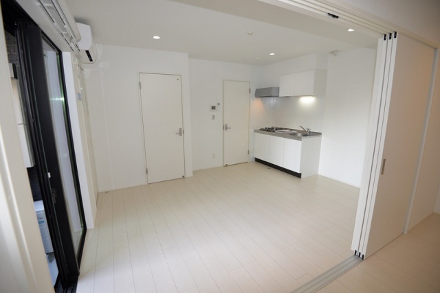 居室・リビング　写真は同マンションの別のお部屋のものです