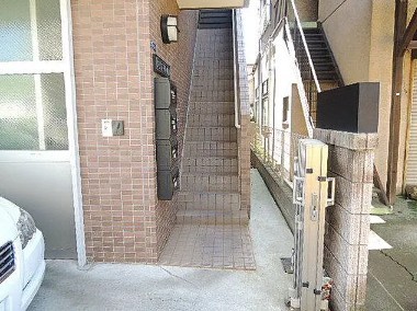 エントランス　※別部屋参考写真