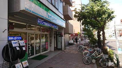 コンビニ　ファミリーマート 菊川一丁目店（コンビニ）まで738m