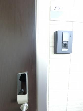 セキュリティ　カードキーは防犯性が高く安心ですよ(＊^^＊)