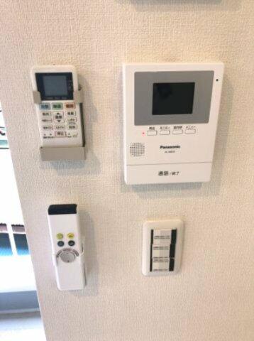 セキュリティ　モニター付きインターホン