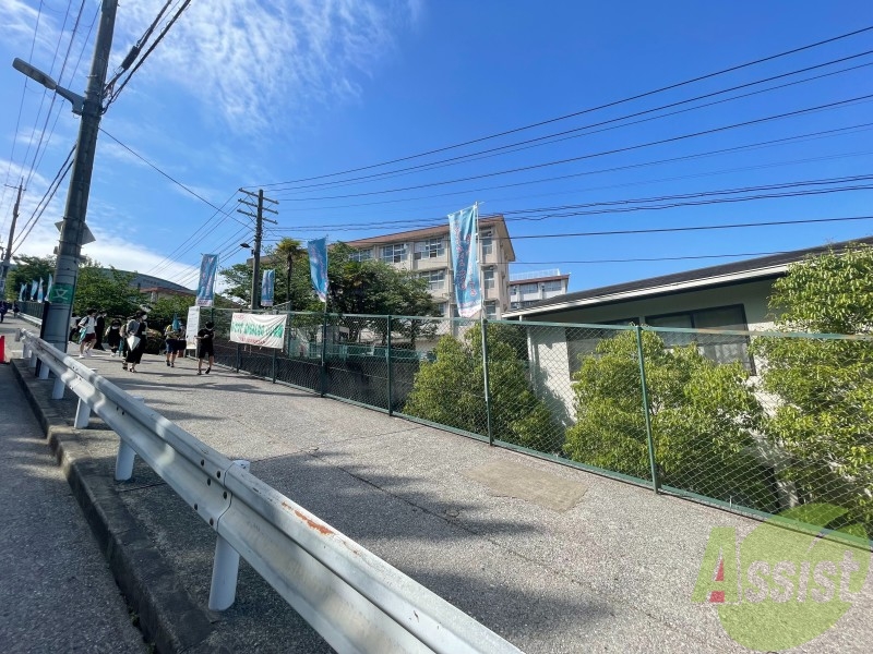 小学校　西宮市立苦楽園小学校（小学校）まで598m
