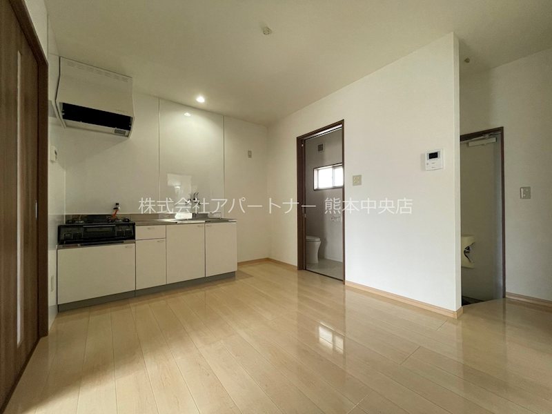 居室・リビング　白色を基調とした明るいお部屋です