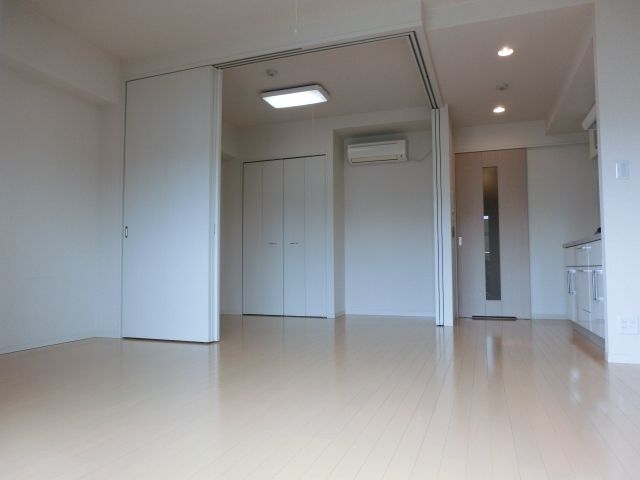 居室・リビング　広々ＬＤＫ１１．３帖