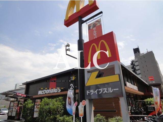 飲食店　マクドナルド 明治通り新宿ステパ店（飲食店）まで324m