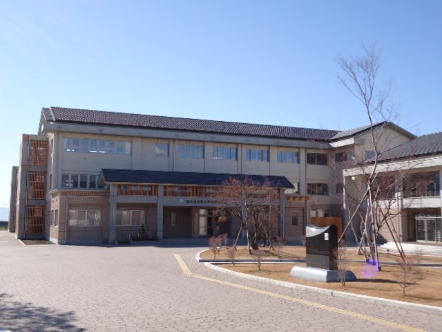 小学校　佐久市立佐久平浅間小学校（小学校）まで865m