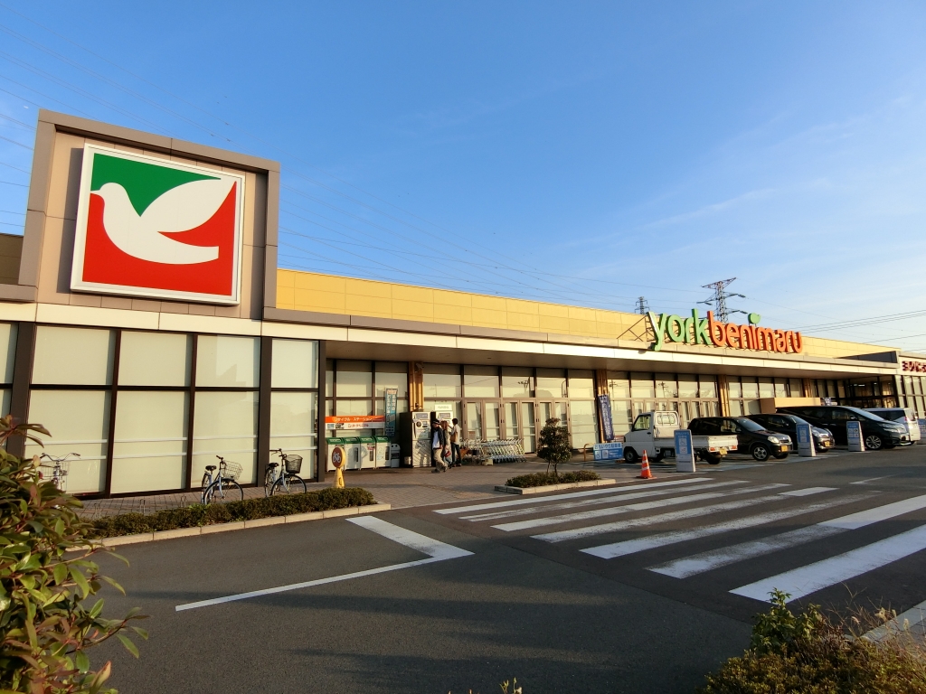 ショッピングセンター　ヨークタウン小山雨ヶ谷（ショッピングセンター）まで1905m