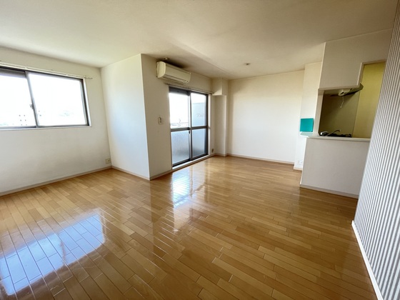 居室・リビング　※別部屋の写真です