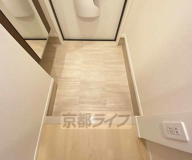 玄関　玄関収納あります