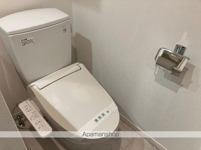 地下鉄堺筋線 堺筋本町駅 徒歩3分 15階建 築22年のトイレ写真