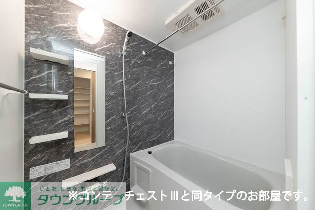 ルミナス コートの風呂写真