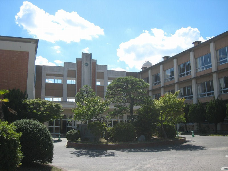 小学校　米子市立義方小学校（小学校）まで1022m