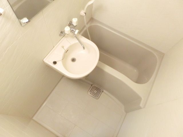 バス・シャワールーム　ゆったりバスタイム