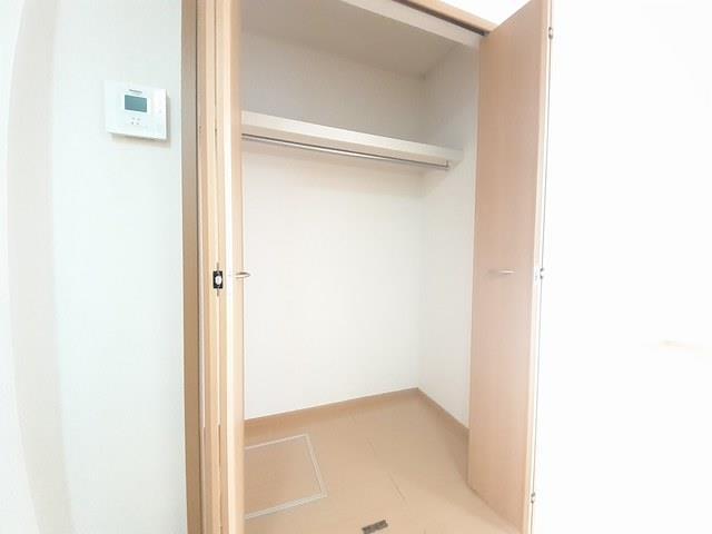 収納　広めのクローゼットは収納力ばっちり☆