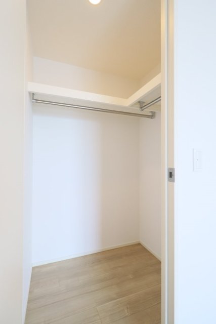 収納　ウォークインクローゼット