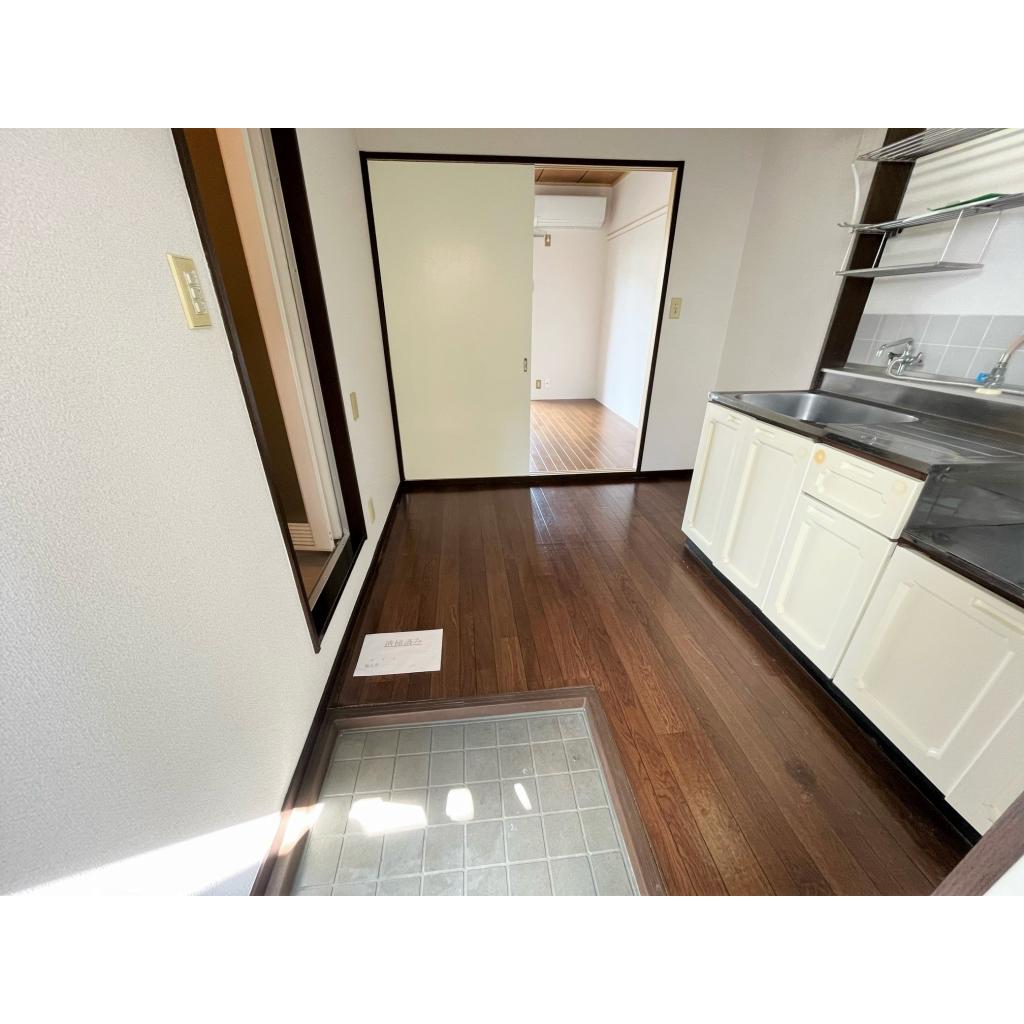 長谷川ハイツの玄関写真