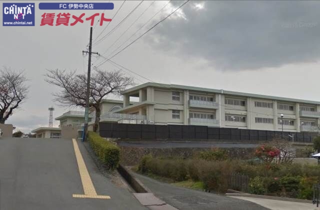 中学校　伊勢市立五十鈴中学校（中学校）まで1156m
