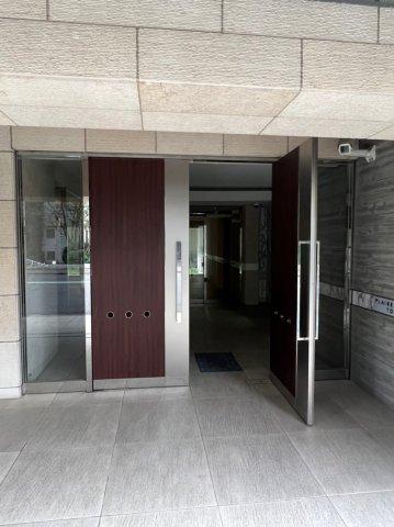 エントランス　建物の内部です