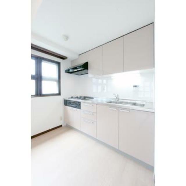 キッチン　※写真は同タイプ住戸です。